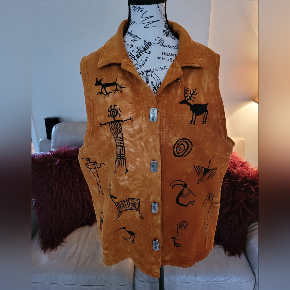 Bfofo womans vest. Amazing fashion matching buttons. Size medium